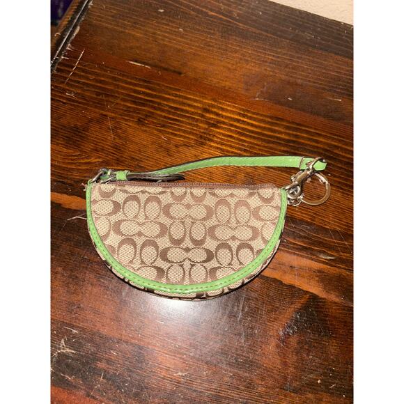 Coach Daisy Old Money Floral Appliqué Keychain Wallet Half Circle Mini Wristlet - Picture 3 of 3